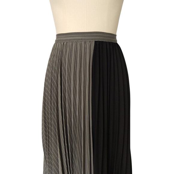 Vintage Archives Y2K Pleated Midi Skirt Size S Pin Stripe Minimalist Avant Garde - Picture 3 of 8